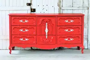 how to paint ugly outdated 70s style plastic furniture