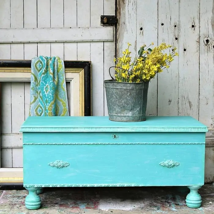 How To Apply A Color Wash To painted Furniture