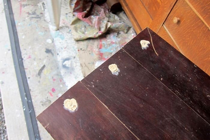 filling furniture holes with wood putty