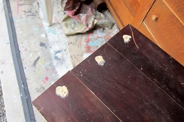 filling furniture holes with wood putty