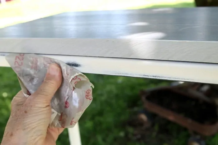 how to distress painted metal