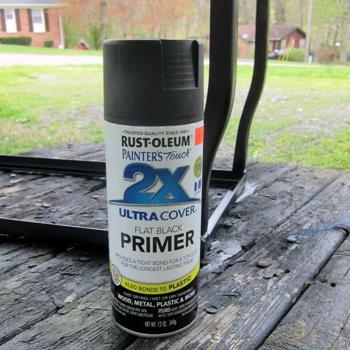 paint a metal aquarium stand with Rustoleum spray paint