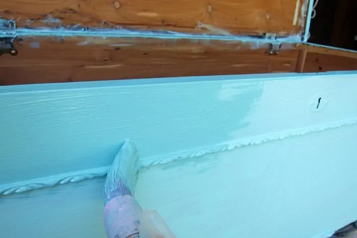 painting furniture turquoise