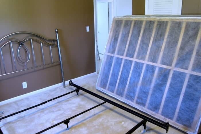 how to change out headboards and footboards
