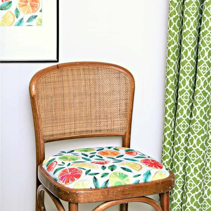 How To Use Cloth Napkins To Re-cover Chair Seats And Make Matching Wall Decor
