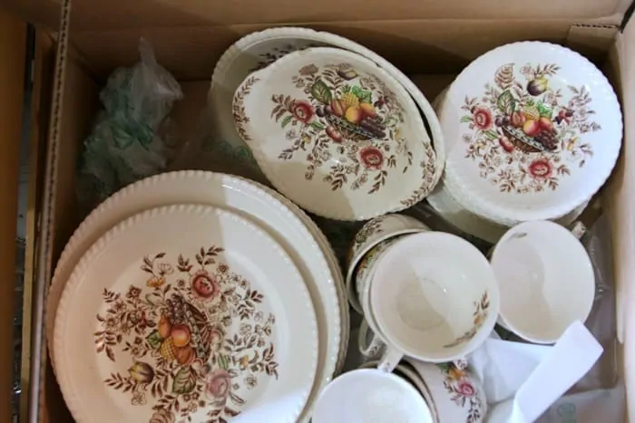 Johnson Brothers Pomona vintage dinnerware