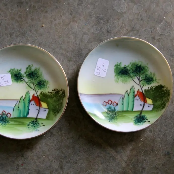 decorative plates Made in Japan