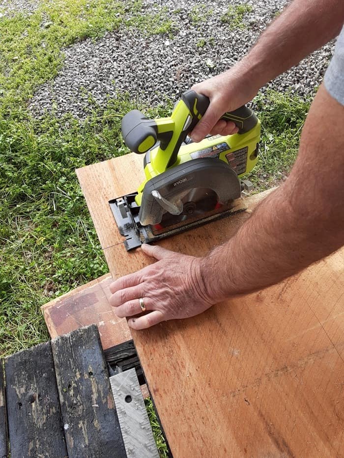 making a reclaimed wood plant table