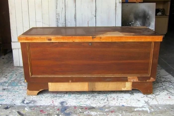 Lane cedar chest with missing veneer needs a paint makeover 