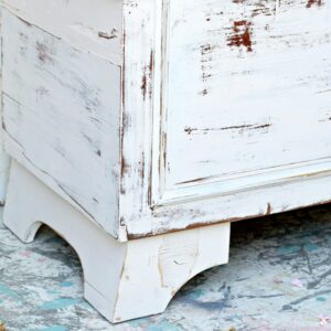 Lane cedar chest paint makeover