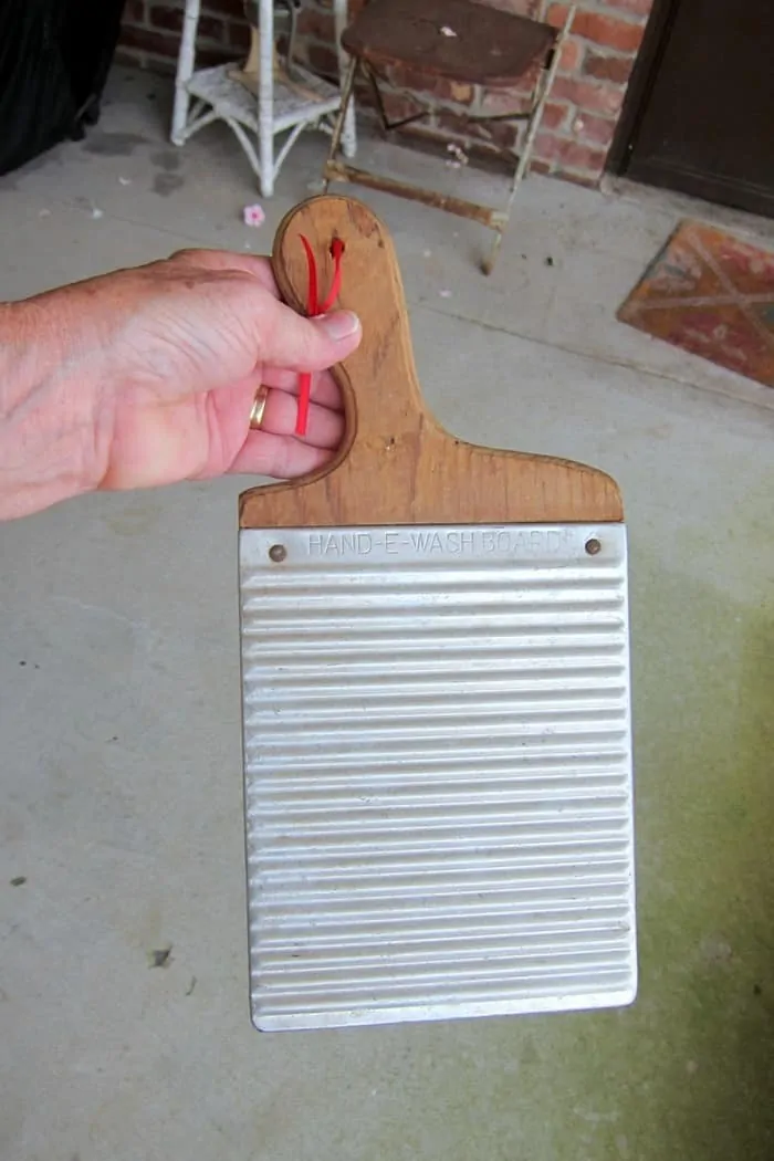 vintage Hand-e-washboard