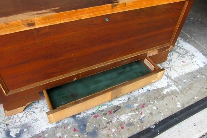 vintage Lane cedar chest with drawer