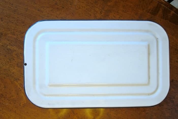 vintage white porcelain lid