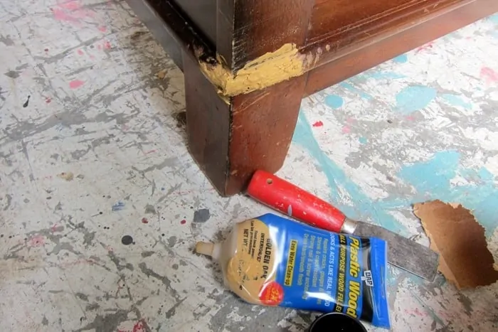wood putty for filling in holes in furniture