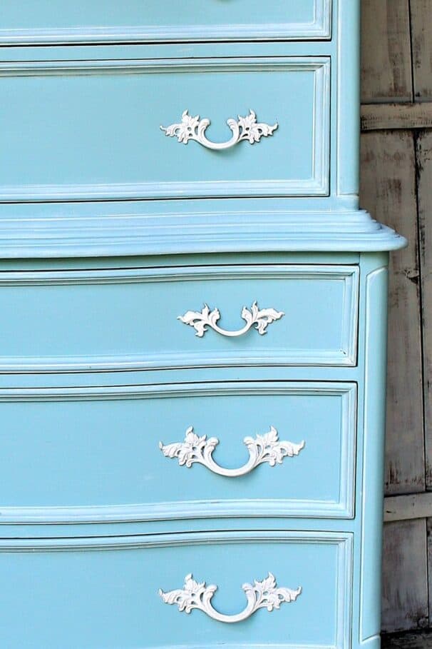 French Provincial Furniture Makeover