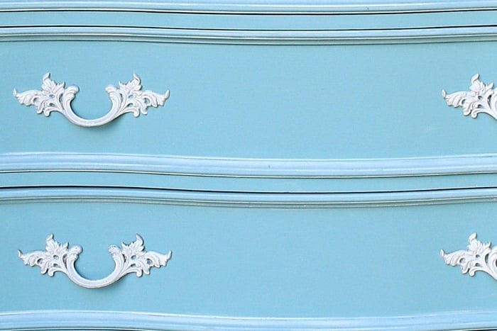 How To Whitewash and paint French Provincial Furniture