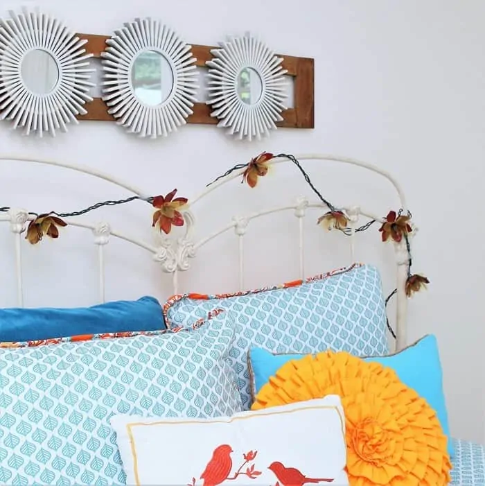 diy wall decor for a small guest bedroom (2)