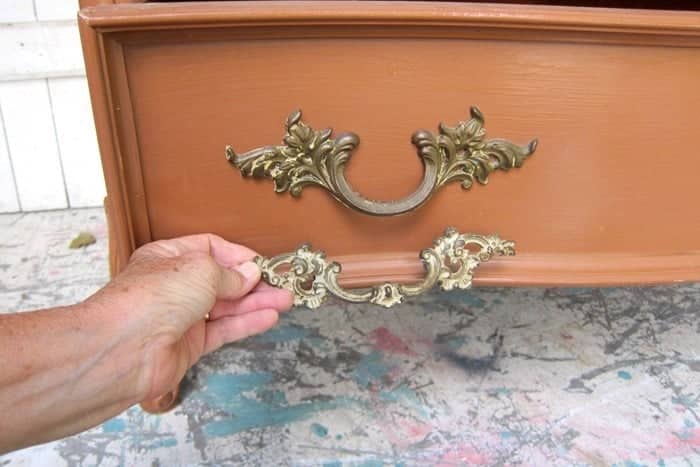 finding replacement drawer pulls for vintage furniture