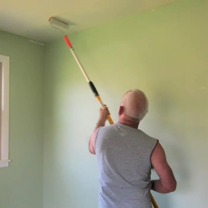 how to paint the ceiling