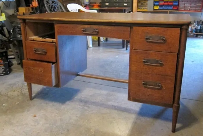 Lane desk