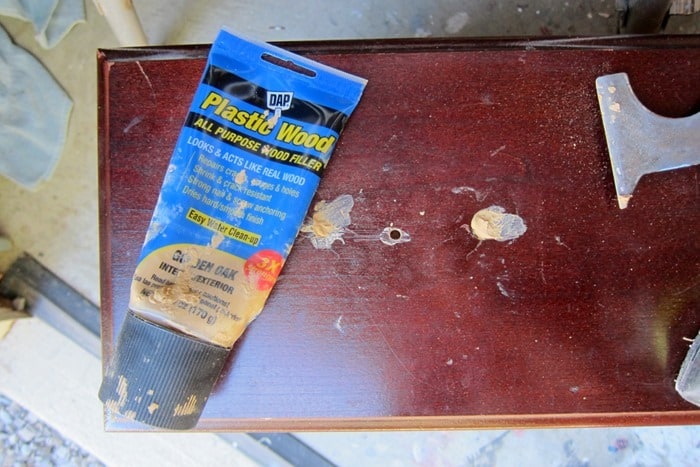 fill drawer screw holes with wood putty