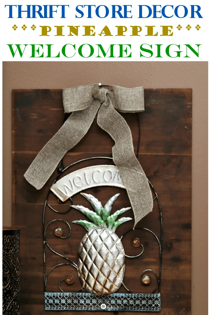 Thrifty DIY Pineapple Welcome Sign Idea