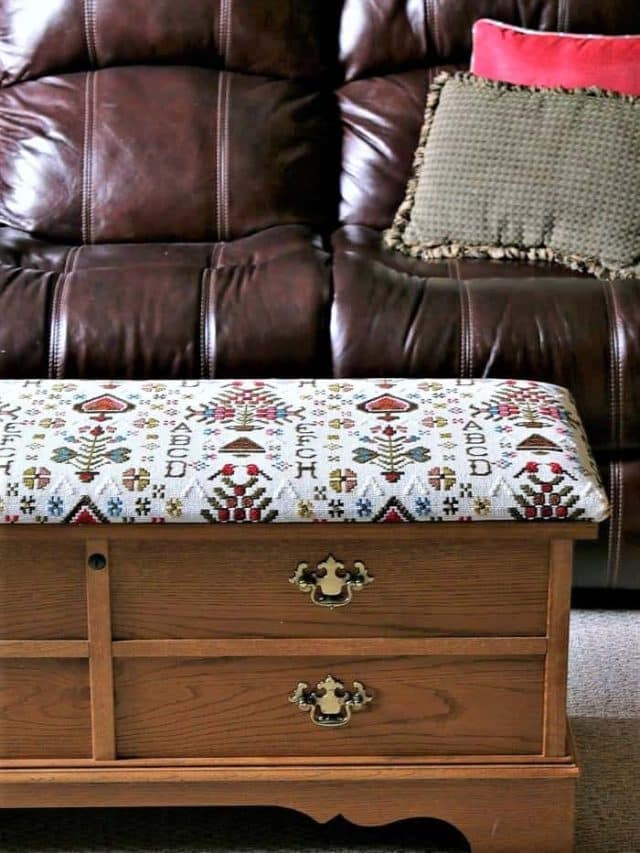 HOW TO RECOVER A LANE CEDAR CHEST SEAT WITH NEW FABRIC STORY