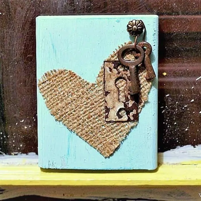 burlap heart valentine sign 