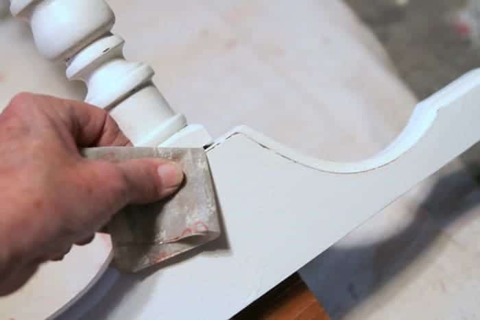 Distress Latex Paint Using Sandpaper - Dresser Makeover