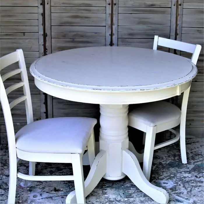 How To Paint A Round Oak Table