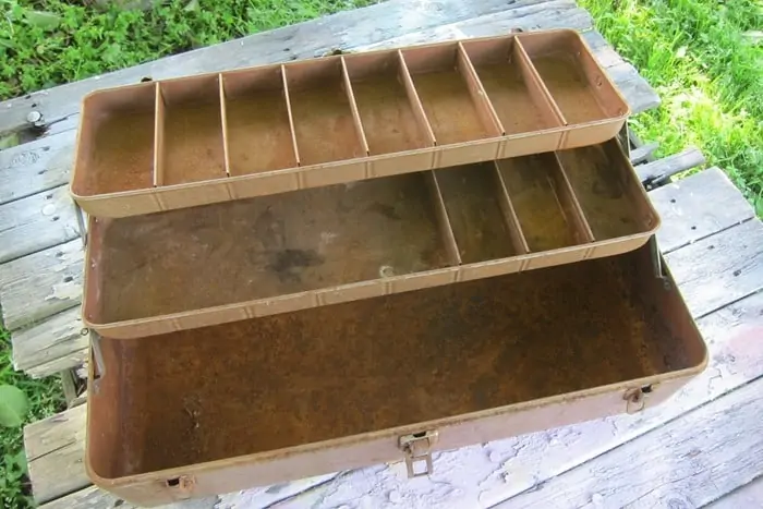 old tackle box transformed into a jewelry box