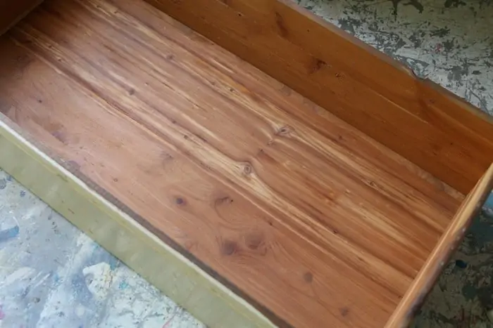 vintage dresser wtih cedar lined drawer