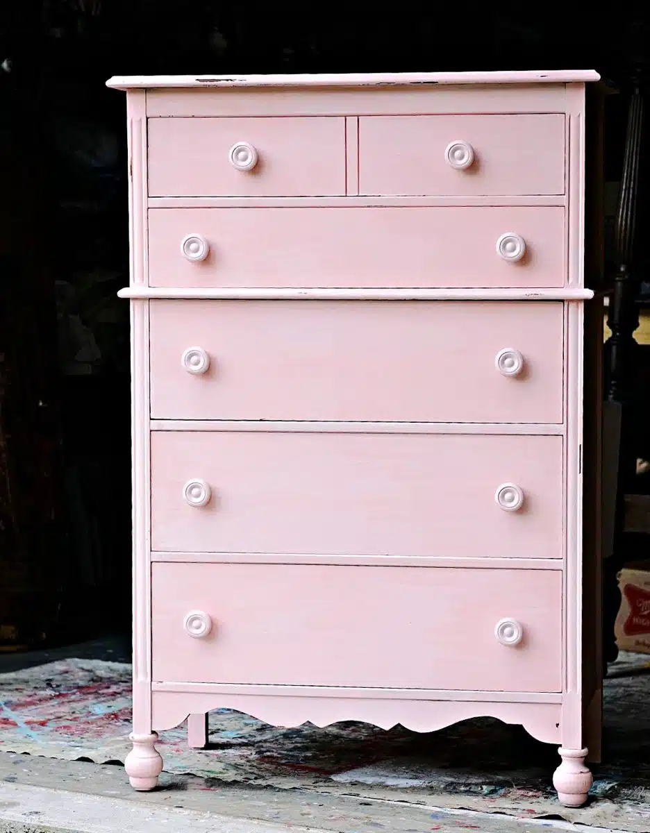 Paint bedroom furniture pink with Miss Lillian's No Wax Chock Paint