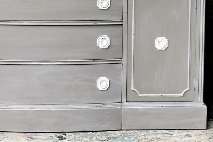 how to paint old furniture to look new and modern