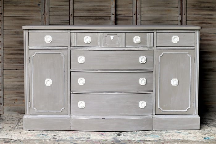 how to white wash painted furniture and spray paint the drawer pulls