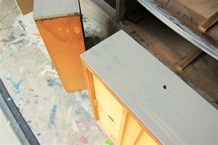 painting furniture drawers (3)