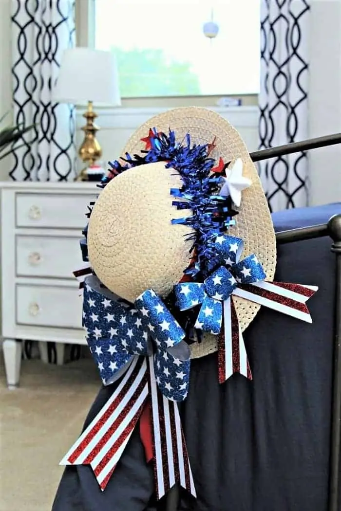 DIY Door Decor: Patriotic Theme Red White And Blue Ideas 