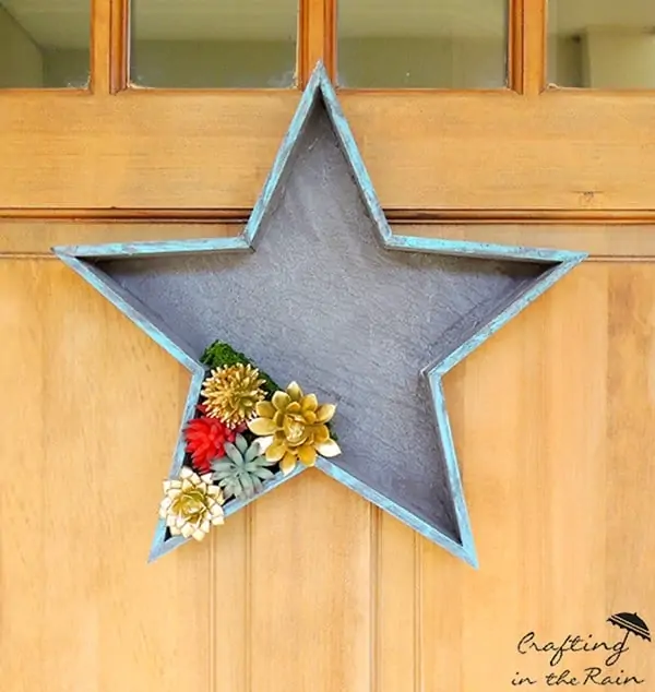 wooden-star-wreath