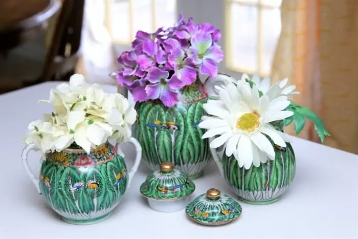 unique flower pots or containers (1)