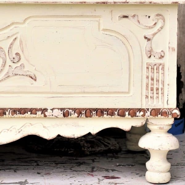 How To Make White Painted Furniture Look Old And Aged