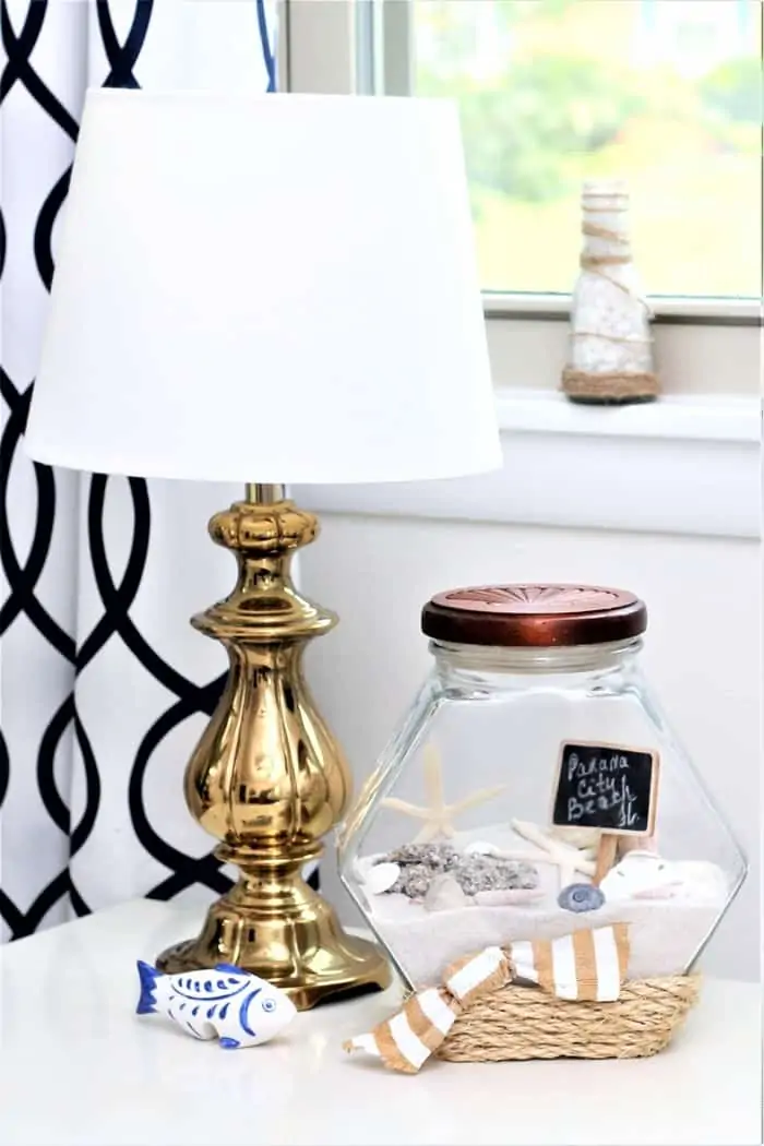 how to display beach sand and seashells