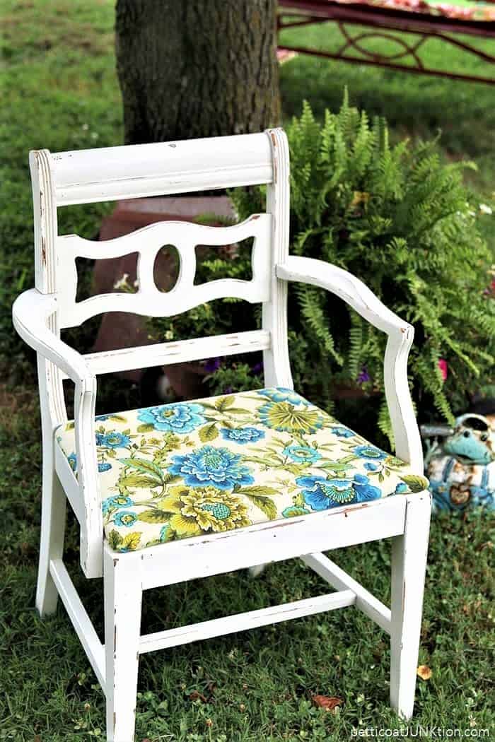 $10 junk shop chair painted and distressed