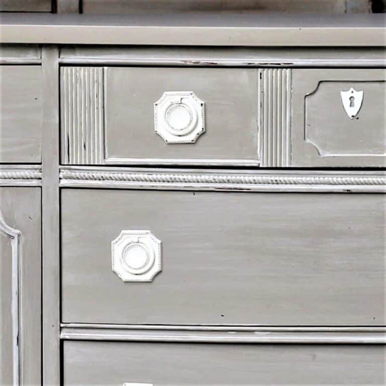 How To Make White Paint Look Old The Easy Way Petticoat Junktion