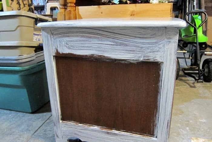 how to do a white wash furniture finish