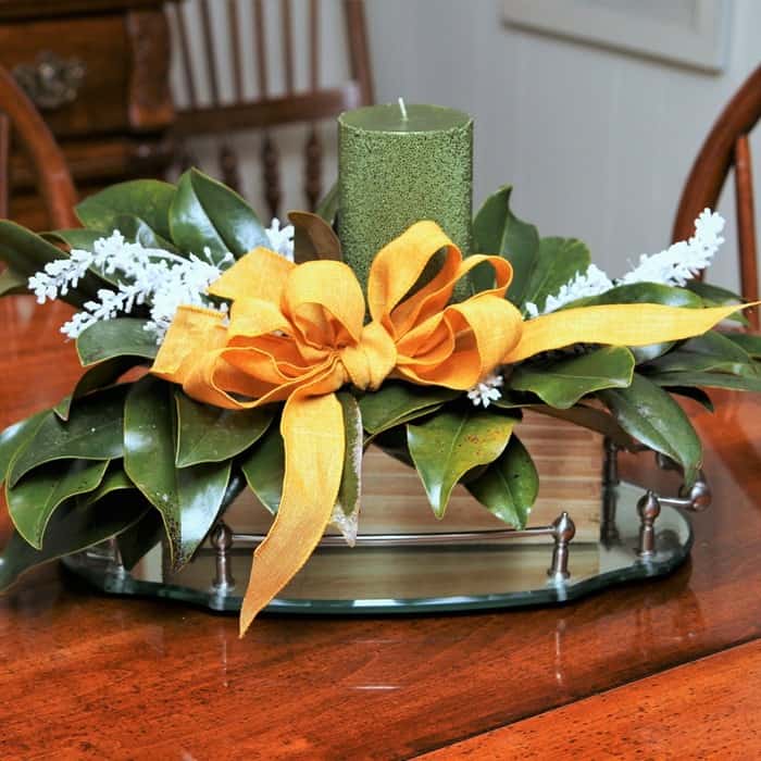 how to make a beautiful floral centerpiece for the dining room table using magnolia leaves (2)