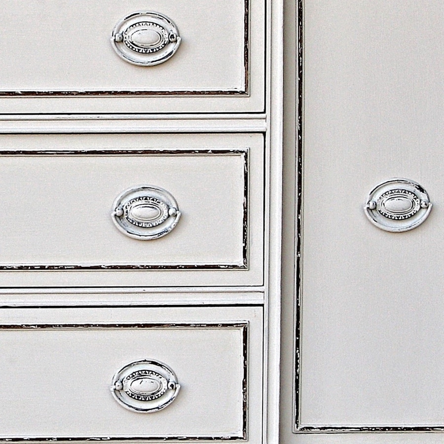 how to paint old furniture