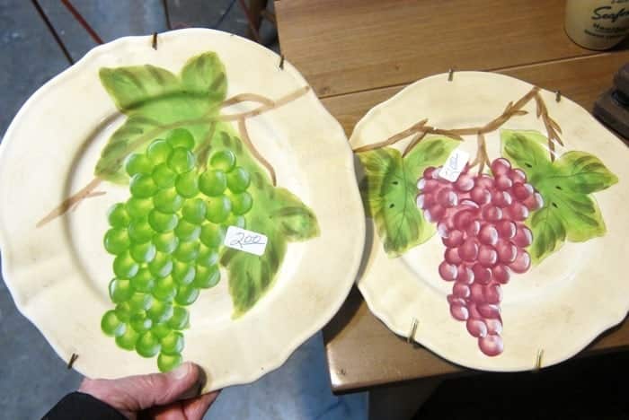 decorative grape plates with wall hangers
