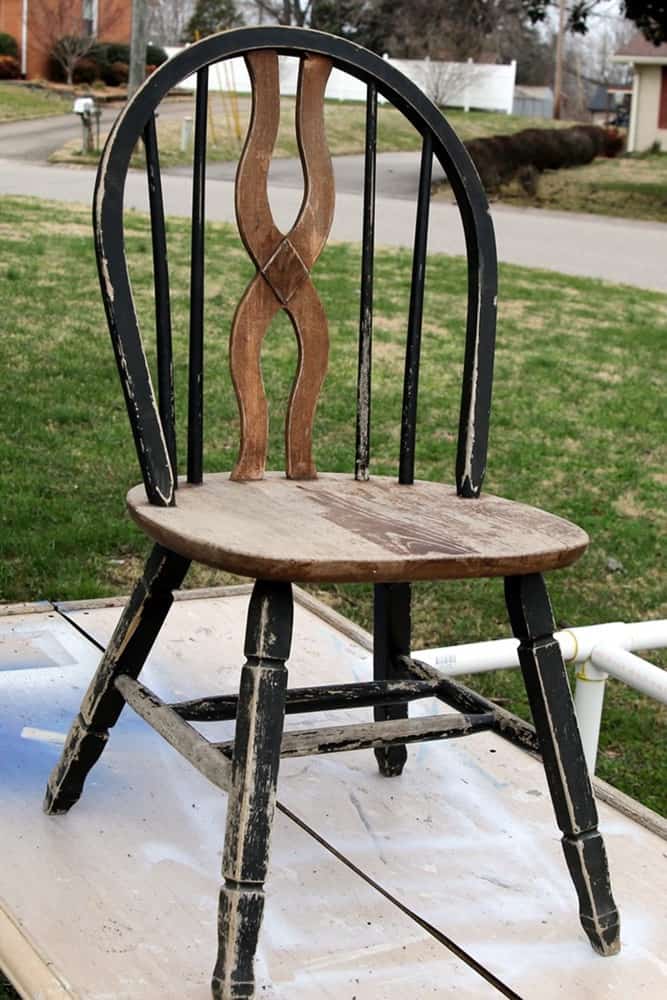 chair before painting