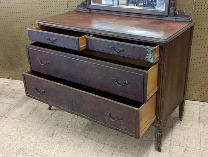 dresser with mirror for painting