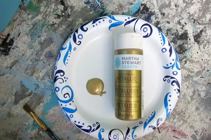 Martha Stewart Crafts Paint Metallic Gold for painting furniture